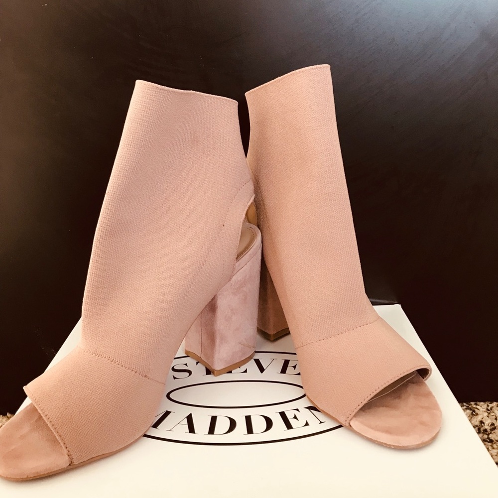 Gorgeous Blush Steve Madden Heels